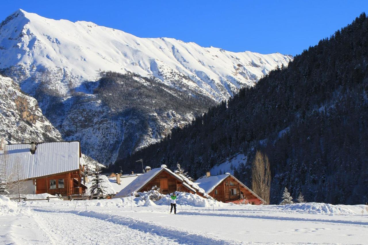 Chalet Le Melezin Hameau Des Chazals Nevache Hautes Alpes المظهر الخارجي الصورة